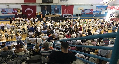 CHP’nin Bornova Kongresi’nde söz düellosu