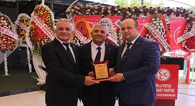 MHP İzmir’de 10 ilçe kongresini tamamladı