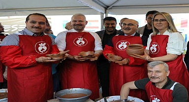 Dünya çömlekçileri Menemen’de buluşuyor