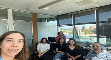 Hocası olduğu üniversitede öğrenci oldu