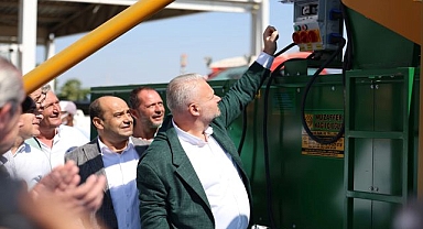 Menemen Belediyesi’nden çiftçiye eleme makinesi desteği