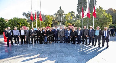 Bayraklı Belediyesi’nden muhtarlarla dayanışma
