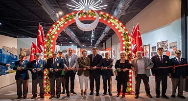 “Bir Millet Uyanıyor” sergisi kapılarını açtı