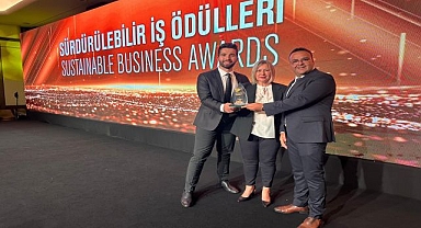 Efes Tarlası Yaşam Köyü’ne Sürdürülebilir İş Ödülü