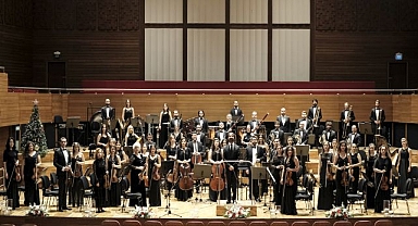 Olten 10. sanat yılını alkışlarla açıyor