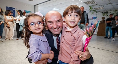 Masal Evi çocuklarından Başkan Soyer’e sürpriz