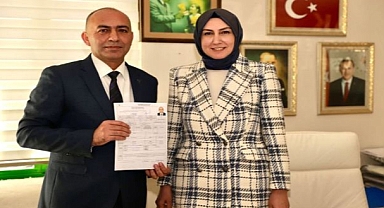 Turizmci Serkan Özbek, Çeşme'de aday adayı