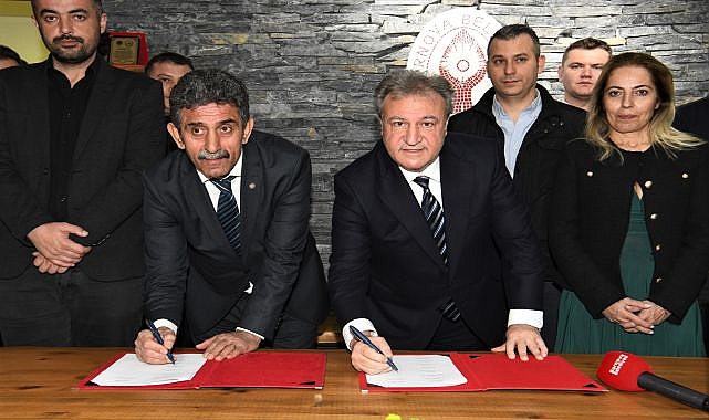 Bornova Belediyesi’nden personele ek zam