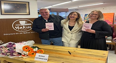 Berna Vatansever’in imza gününe büyük ilgi!