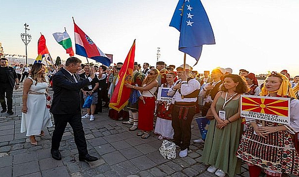 94. İEF muhteşem kortejle başladı