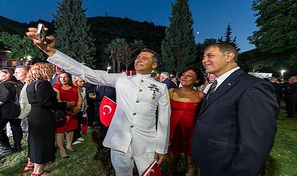 Başkan Tugay 30 Ağustos resepsiyonuna katıldı