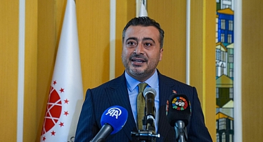 “İletişim Yüzyılında Kentlerin Hikâyesi” Sergisi İzmir’de Açıldı