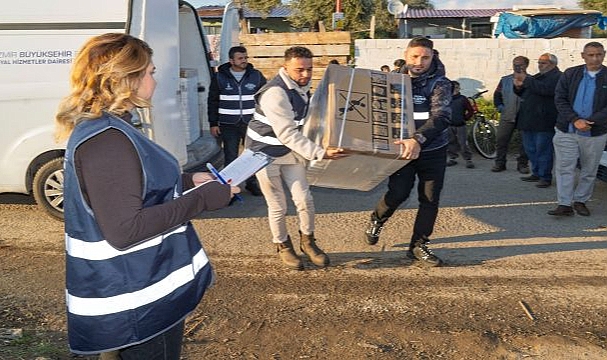 “Emojilerle konuşuyorduk, şimdi okuma yazma öğreniyoruz”