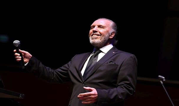 Fatih Erkoç söyledi İzmirliler eşlik etti