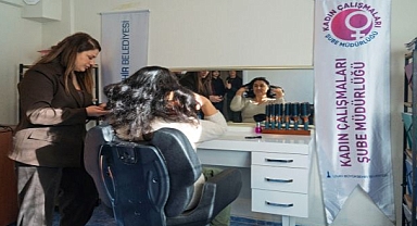 İzmir’de kadınlar için Güçlenme Durakları var