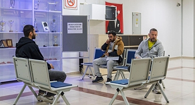 İzmir’de spor okul sıralarına taşınıyor