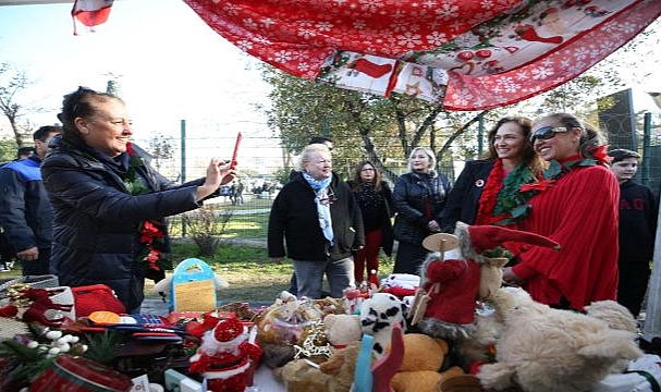 Karşıyaka ışıl ışıl olacak: ‘Yeni Yıl Şenliği’ 13 Aralık’ta başlıyor!