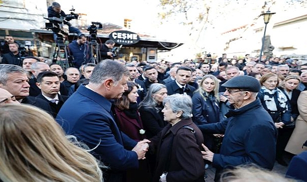 Manisa’nın ilk kadın belediye başkanı Gülşah Durbay son yolculuğuna uğurlanıyor