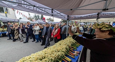 Başkan Tugay: Üreticinin emeğini korumaya devam edeceğiz