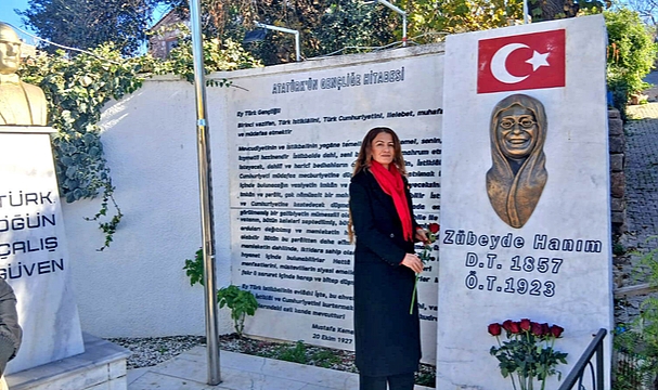 CHP Çeşme Kadın Kolları, Zübeyde Hanım’ı Vefatının 103. Yılında Andı