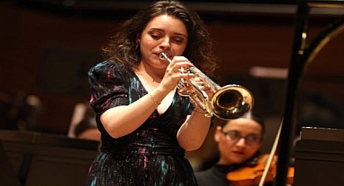 İzmir Oda Orkestrası dünyaca ünlü sanatçılarla sahne aldı