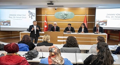 İzmirli muhtarlar Bornova Muhtarlar Akademisi’nde buluştu