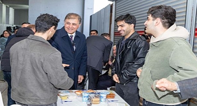 Başkan Tugay binlerce Bucalıyla ramazan sofrasında buluştu