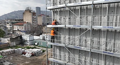 Eşrefpaşa Hastanesi’nin yeni binasında sona doğru