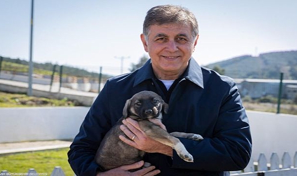 Başkan Tugay'dan İzmirlilere çağrı: Yarım saatinizi ayırın, bir cana umut olun