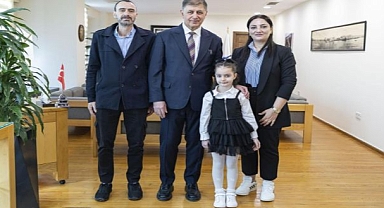 Başkanlık makamında gurur veren buluşma