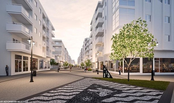 Bayraklı Sevgi Yolu'nda yoğun tempo