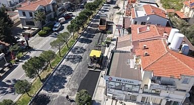 Çeşme’nin yolları yaza hazırlanıyor