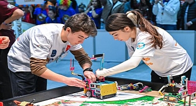 Türkiye'nin bilim kahramanları Fuar İzmir'de yarıştı