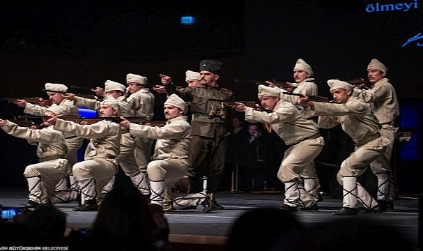 “Uyan Memet” Çanakkale ruhunu sahneye taşıdı