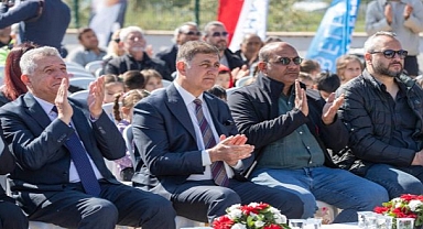 Başkan Tugay: Her zaman Güzelbahçe halkının yanında olacağım