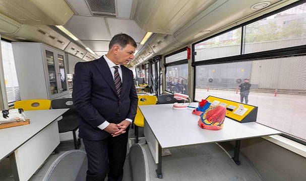 Gezici Bilim Otobüsü yola çıktı