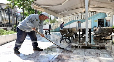 Buca’da ibadethaneler bayrama hazırlandı