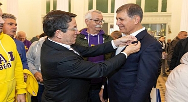Tugay, mezunlarla pilav gününde buluştu