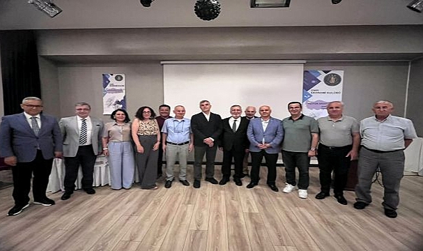 İzmir Ekonomi Kulübü’nde Türkiye’nin NATO üyeliği, milli güvenliği ve jeopolitik geleceği masaya yatırıldı