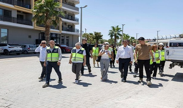 Başkan Tugay: Göz boyayan değil, sorun çözen işler yapıyoruz