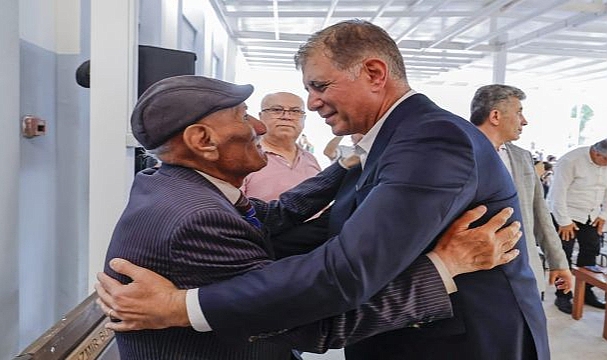 Başkan Tugay: Yanlışın ve zulmün karşısında asla boyun eğmeyeceğiz