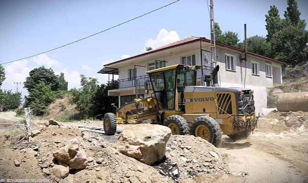 Büyükşehir’den Küçük Menderes’te asfalt hamlesi