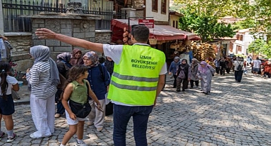 Kültür gezileriyle İzmir’i keşfettiler