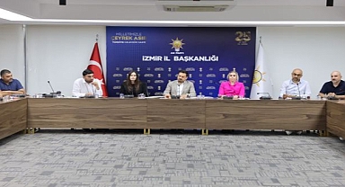 AK Parti İzmir’den 30 İlçe Tanıtım ve Medya Başkanları toplantısı!
