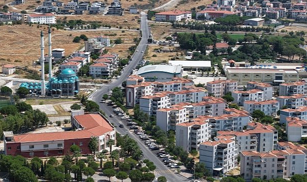 Bergama’da yollar yenileniyor, ulaşım daha güvenli hale geliyor