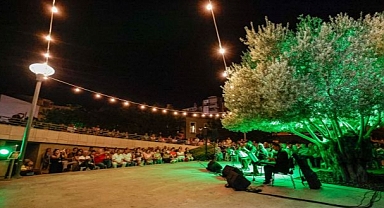 Zeytin ağacının altında “Gece Makamı” ezgileri
