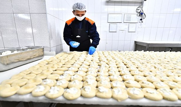 Velilerin gönlü rahat, miniklerin karnı tok