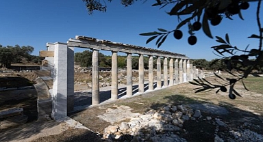 Teos’un taşları 2 bin 200 yıllık tarihi gün yüzüne çıkarıyor