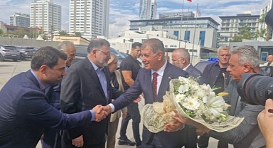Tugay’dan AK Parti İzmir teşkilatına ilk ziyaret: 30 ilçe başkanıyla görüşecek