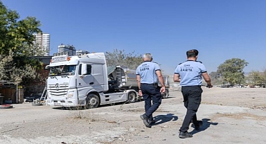 Zabıtadan kaçak döküme karşı koruma kalkanı